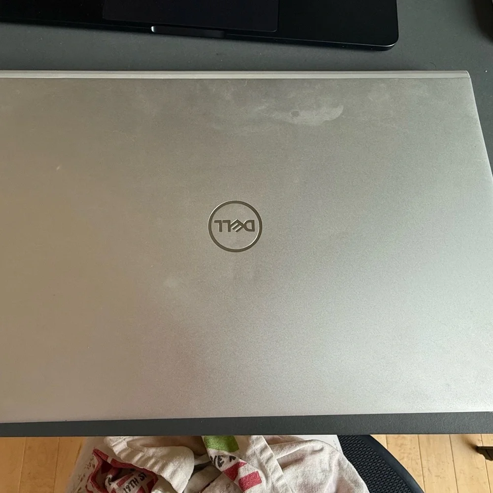 Dell Inspiron P130G002 Laptop
